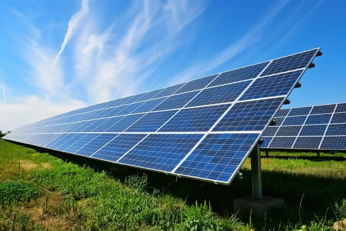 Du betrachtest gerade Solaranlagen-Installation: Schritte, Planung, Montage